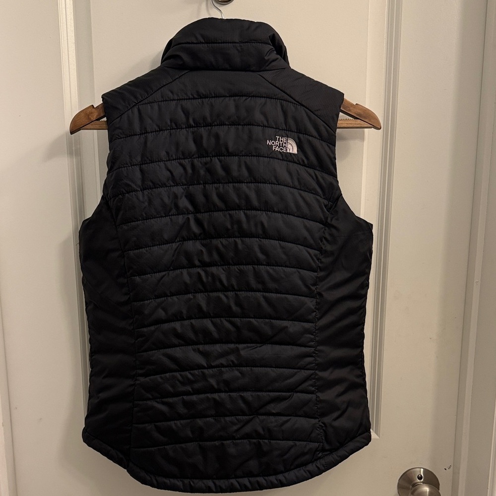 The North Face Black Quilted Insulated Vest - Picture 4 of 7